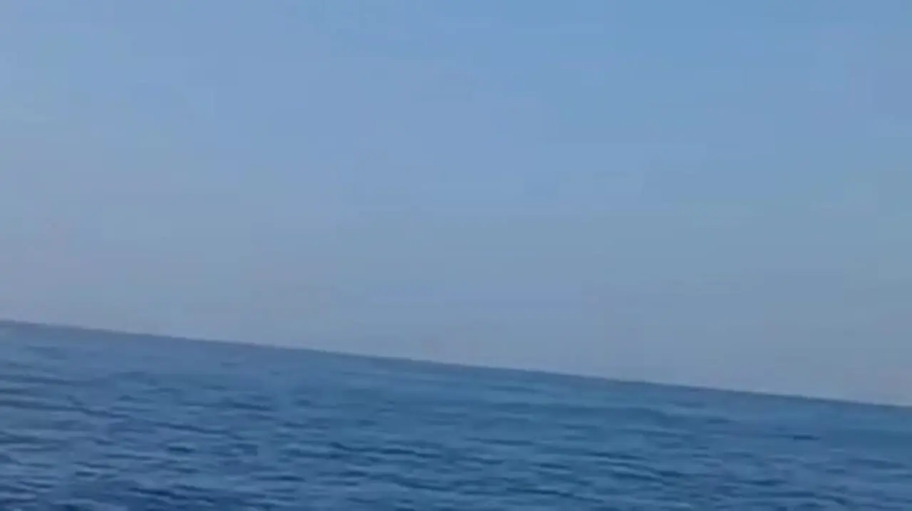 انفجار ۳ نفتکش متخلف هنگام عبور از مسیر غیر مجاز